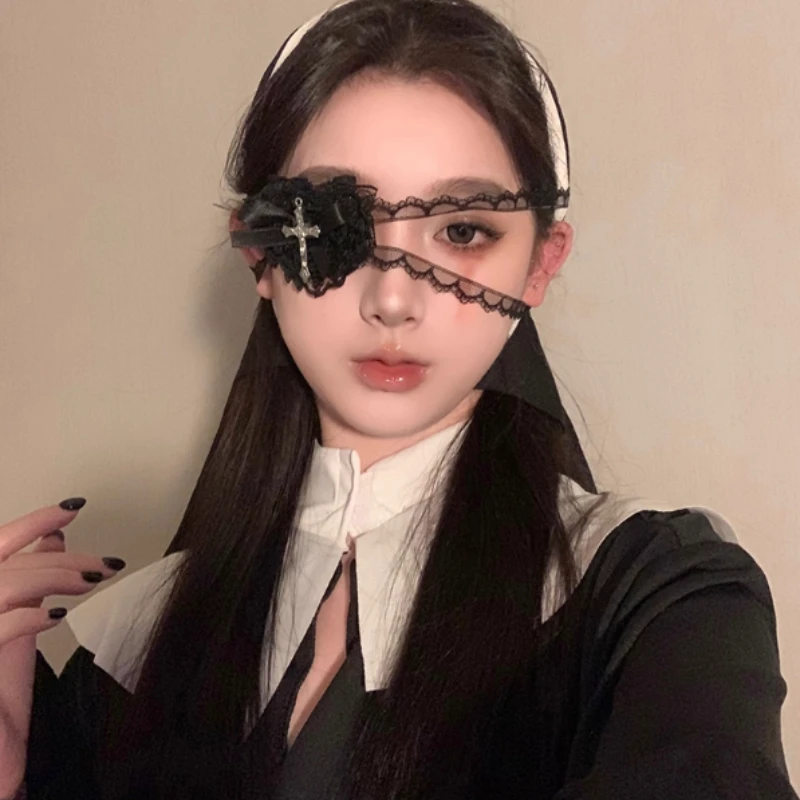 キュートな蝶結びクロスハートレースアイマスク 女性用 ハロウィン 修道女コスチュームアクセサリー ダークゴシックスタイル メイドコスプレ小道具 ロリータアイマスク
