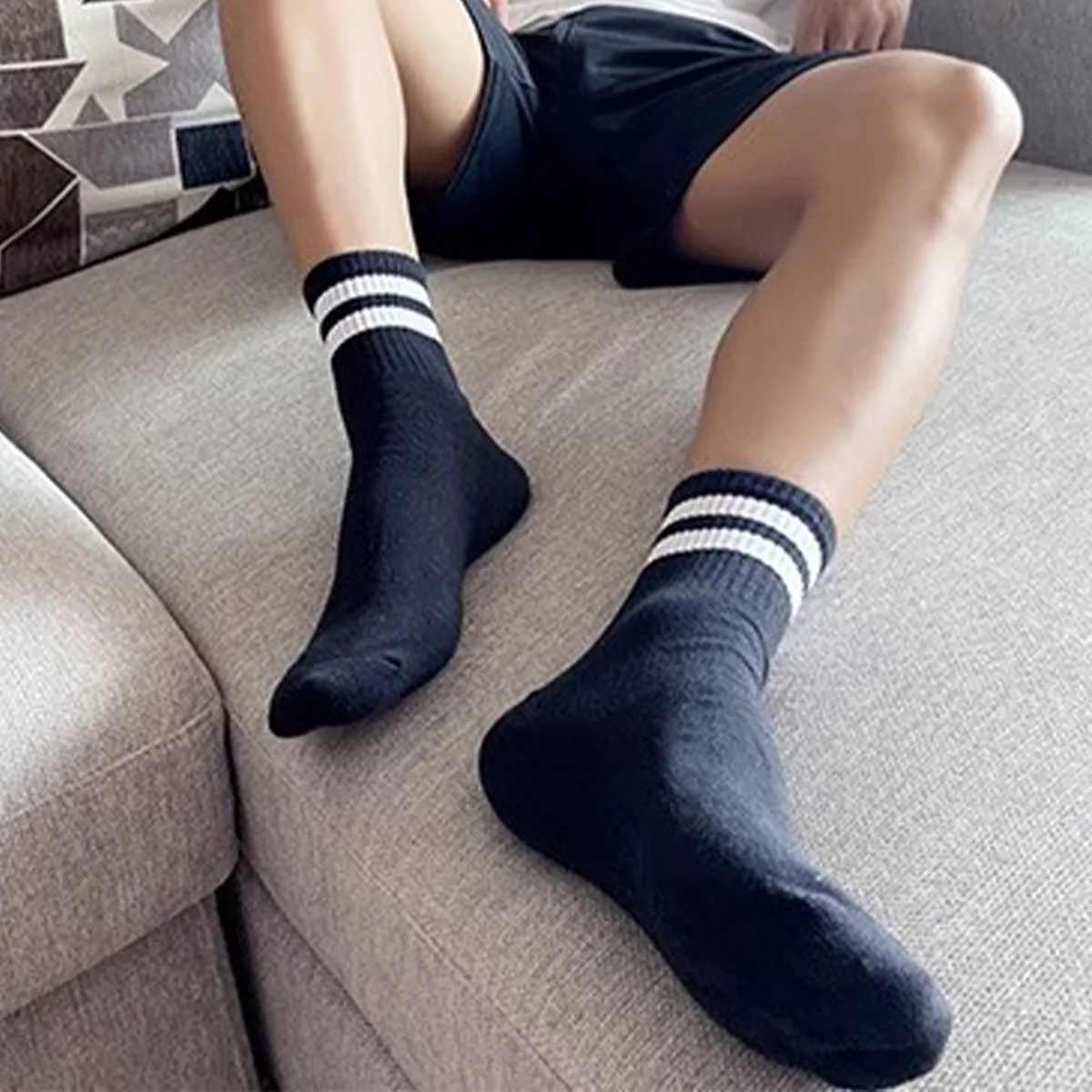 Unisex Couple Crew Socks Sweat Absorbing Breathable Comfortable  Season Sports Socks Fashion Casual Fitness Socks Basic Sock