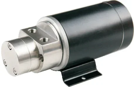 Магнитный шестеренный насос YUKE