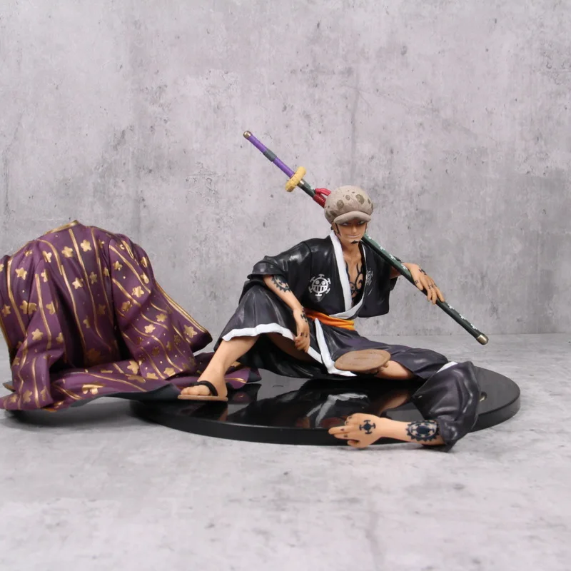 One Piece Trafalgar Law 17cm Figure Anime Sitting Kimono Action Figurine Pvc Statue Model Decoration Statues Aldult Toy Gift