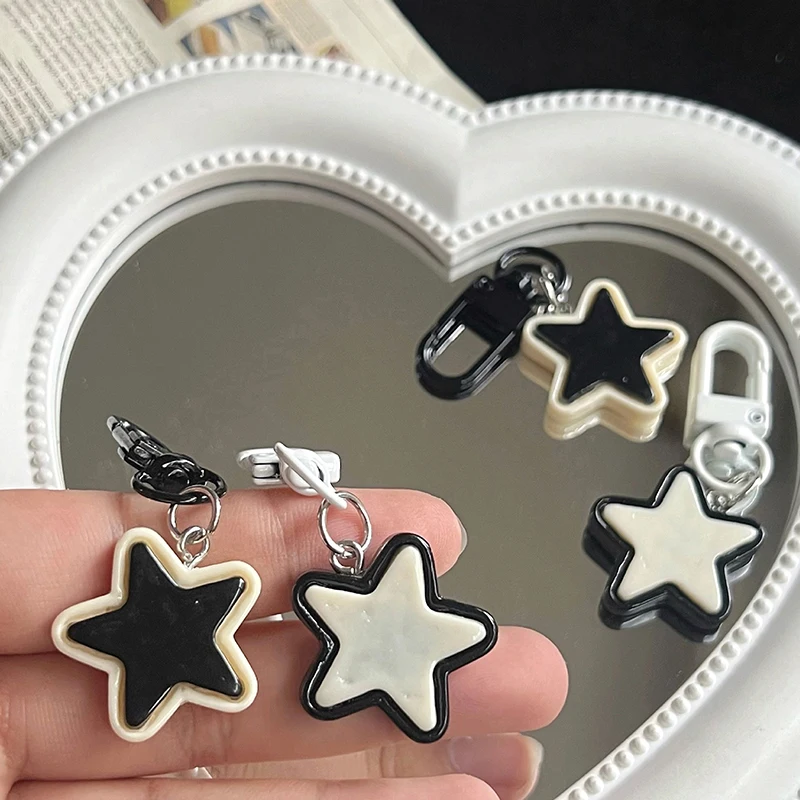 1Pc Black And White Star Pentagram Keychain Cute Y2K Retro Pendant Sweet Cool INS Schoolbag Accessories