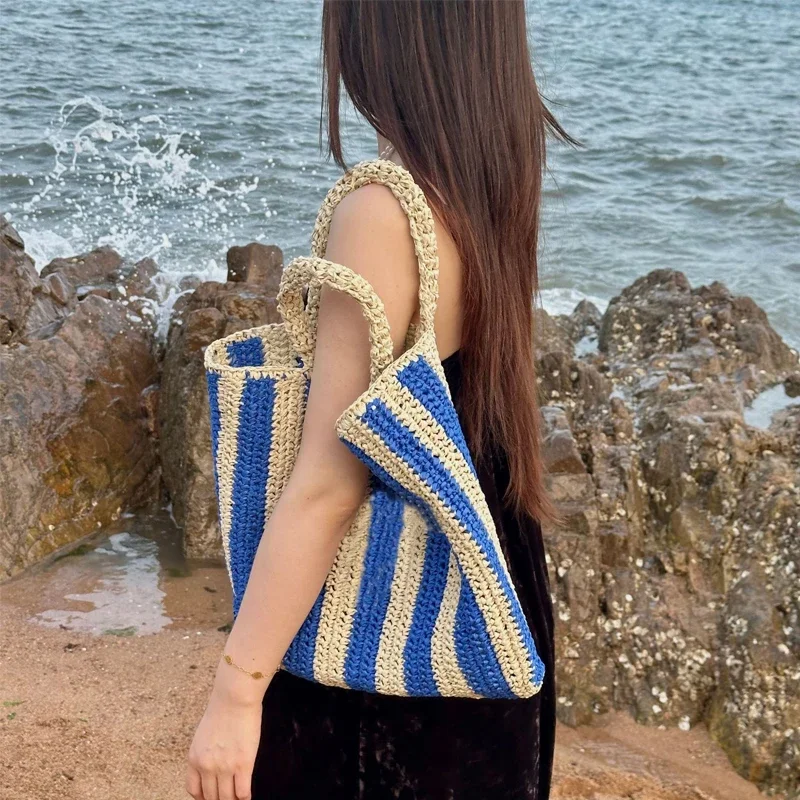 New striped hand woven straw woven bag, beach vacation shoulder bag, contrasting paper woven handbag