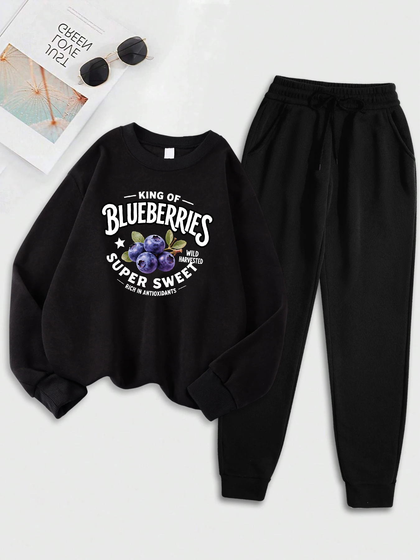 

Дизайнерский свитшот Kind Of Sweet Blueberries, женский комплект Y2K, удобная уличная одежда, универсальный флисовый топ, повседневный свободный мужской спортивный костюм