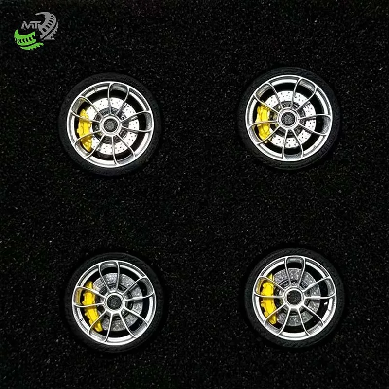 MT 1:64 Modified Wheel Hub Diameter 10.7mm/11mm Resin Hard Tire Suitable for 1/64 Car Model Modification Accessories Static