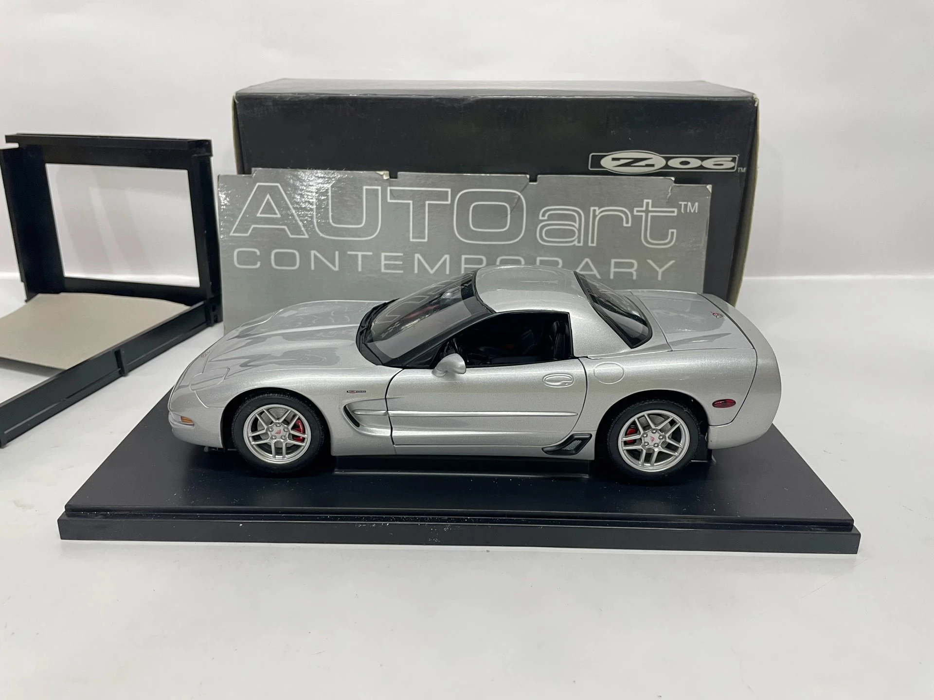 Autoart 1:18 C5 Z06 Silver Simulation Limited Edition All Open Alloy Metal Static Car Model Toy Gift