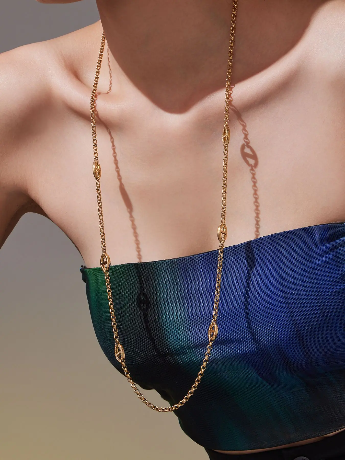 80 cm Edelstahl-Kettenhalskette für Damen, 18 Karat vergoldete Ketten, Halsketten mit eingelegtem Zirkon, Charms, Pulloverkette, lange Halskette – Detail 4
