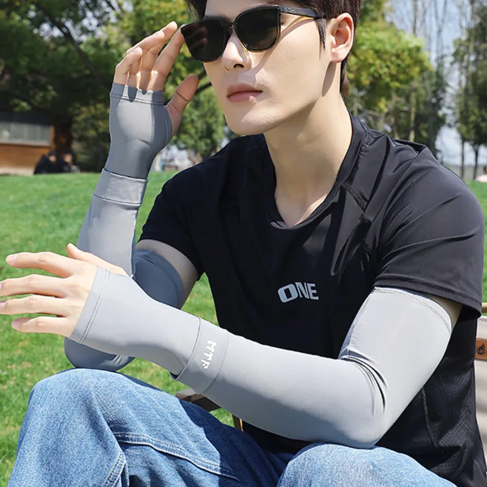 Cute Arm Protection Long Ice Silk Sleeves Loose Elastic Sunscreen Arm Covers Checkered Anti-UV Cycling Gloves Men