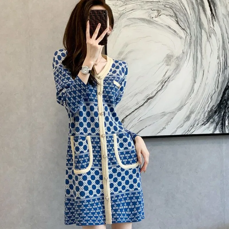 

Women 2024 Autumn Winter New Korean Edition Loose Dresses V-neck Long Sleeved Knitted Skirt Sweater Inner Layup Straight Skirts