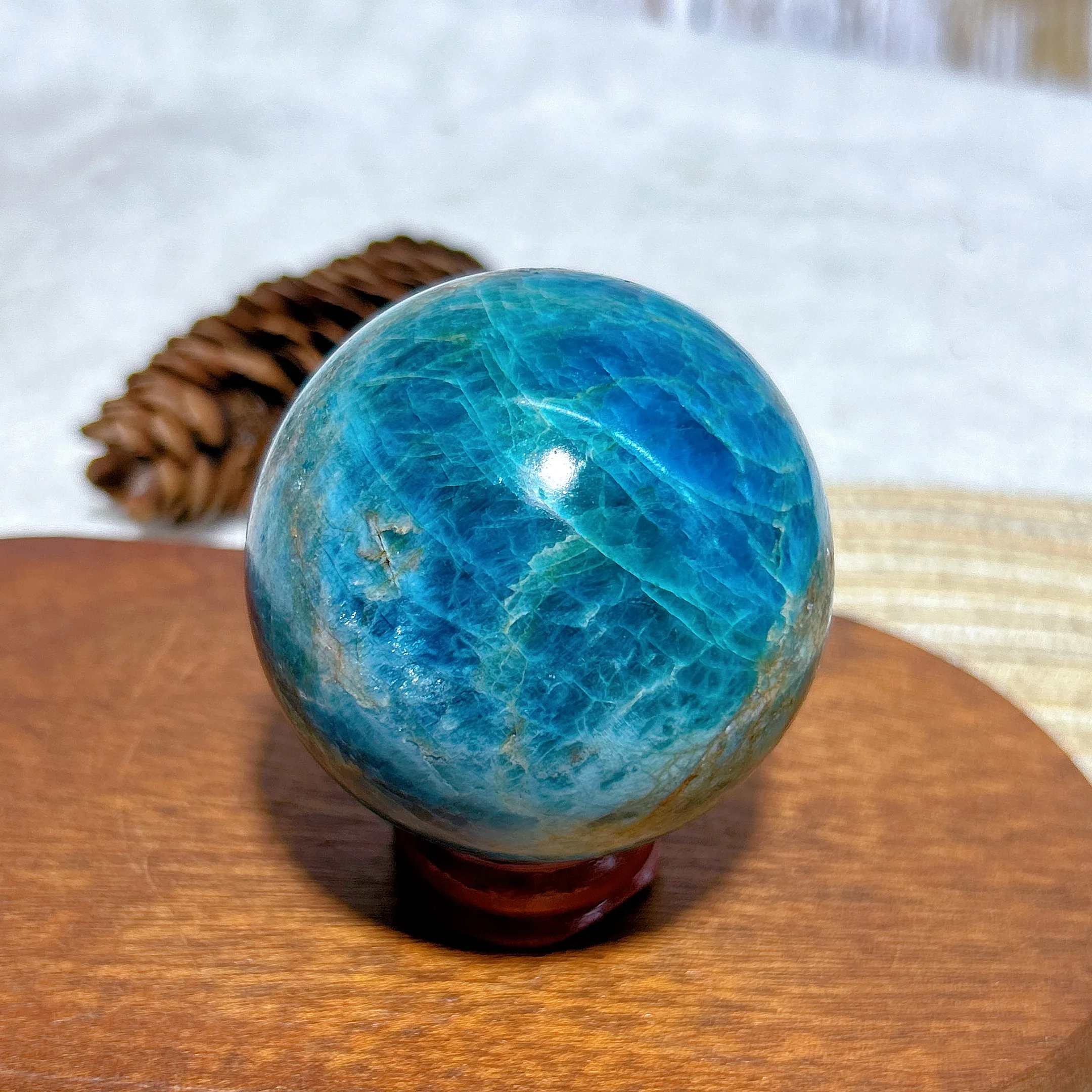 Healing Natural Crystal Apatite Sphere Polished Ball High Quality Gemstones Reiki Mineral Energy Home Decorations Room DecorGift