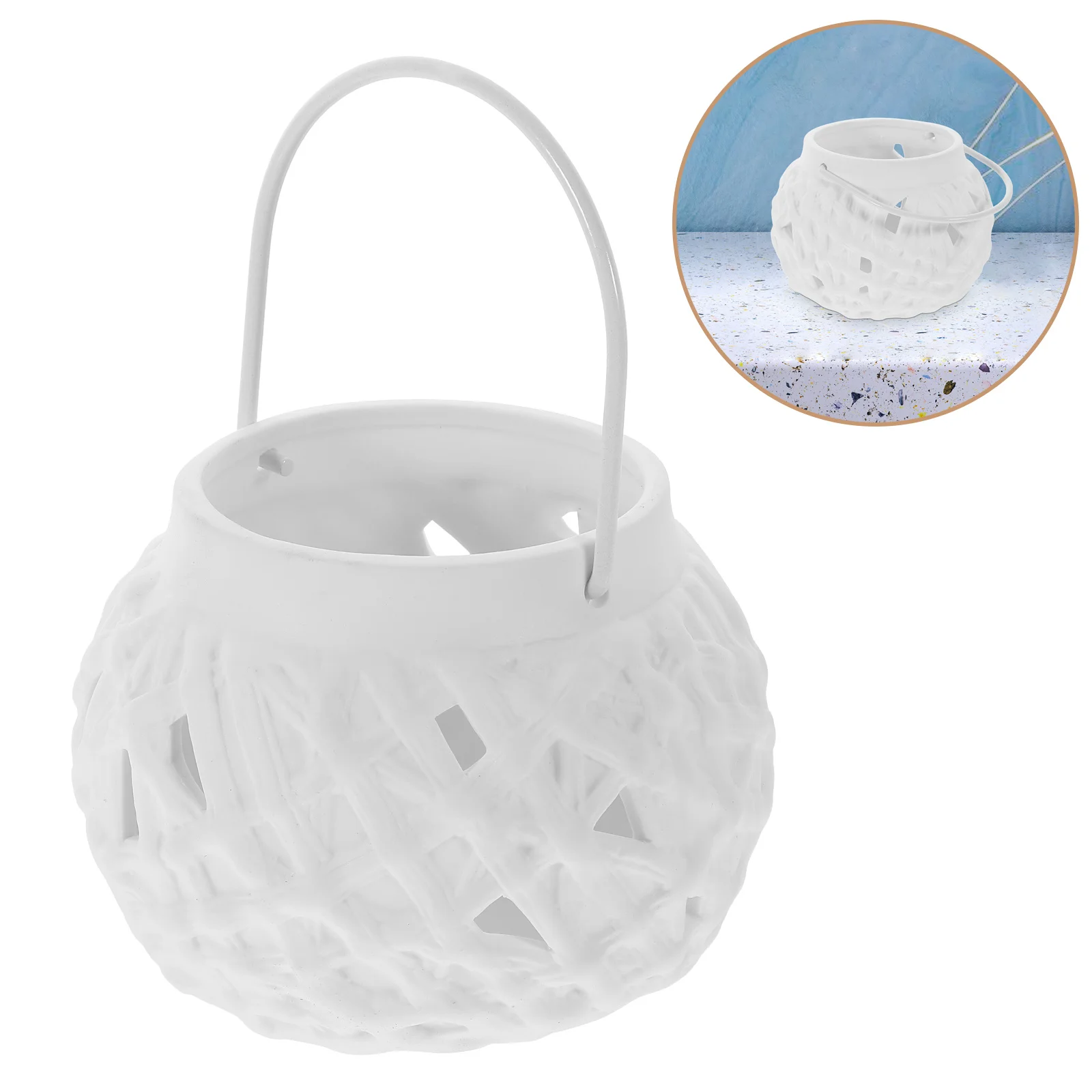 

1Pcs Ceramic Candleholder Hollow-Out Design Desktop Decor Exquisite Handcraft Romantic Shop Ornament