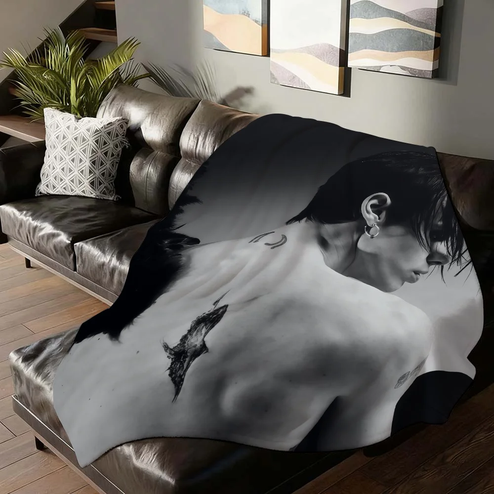 British singer YUNGBLUD Blanket For Sofa Office Bed Plane Travel Sleep Read Relax Camping Soft And Warm