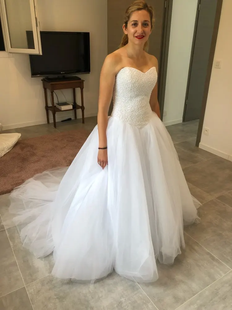 Shinny Wedding Dresses Strapless Wedding Dress With Court Train Classic Ball Gown Cusotmized Party Dress For Girls