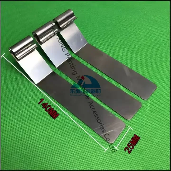 

1 шт. листовая пружина для машины Komori, длина 140 мм, ширина 25 мм, часть печатного оборудования, листовая пружина хорошего качества