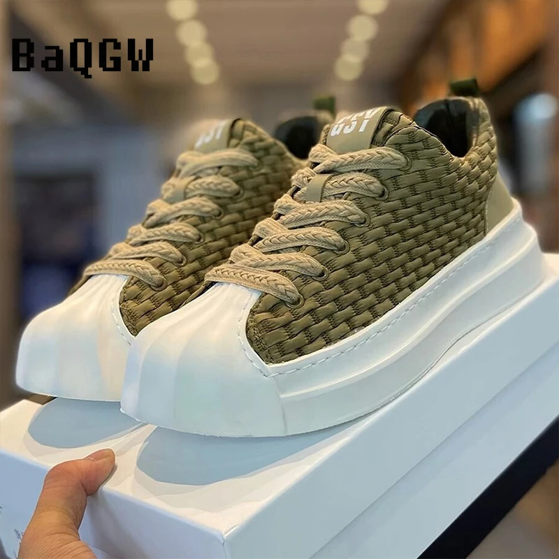 

Designer Striped Patchwork Breathable Shoes Man Fashion Soft Lightweight Skateboard Sneakers Retro Camel Summer Shoes Trend 2024