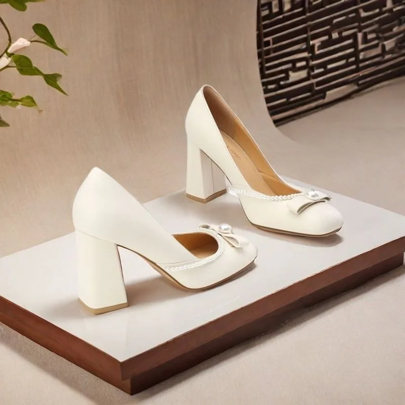 

Square head small fragrant wind single shoes 2025 small niche light non-slip everything French set foot white women high heels