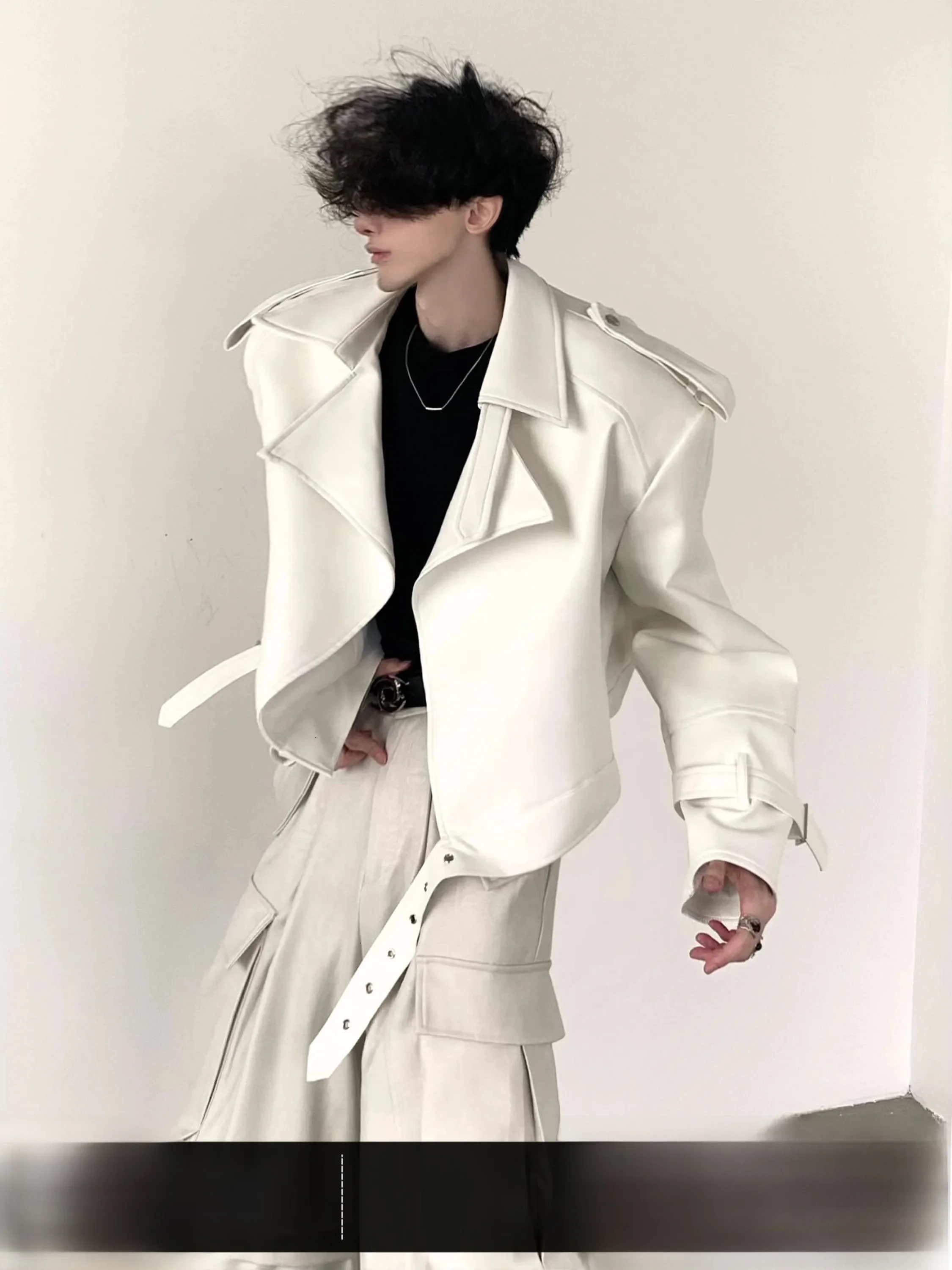 White Biker Leather Jacket Men's Short Pad Shoulder Outerwear Youth Casual Style Windproof Polyurethane Elastic Fiber Coat