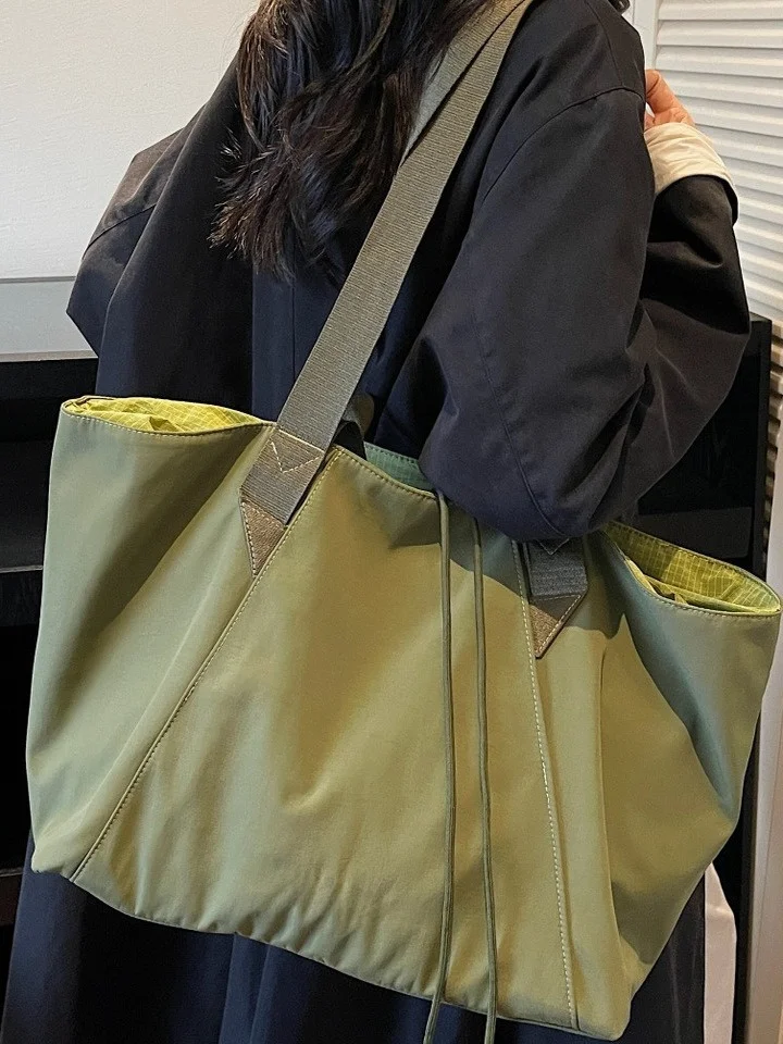 

Banana Le Lightweight Expandable Travel Bag LC76224 Large Capaci Carry-On Lage Storage Bag Single oulder Fitn Bag