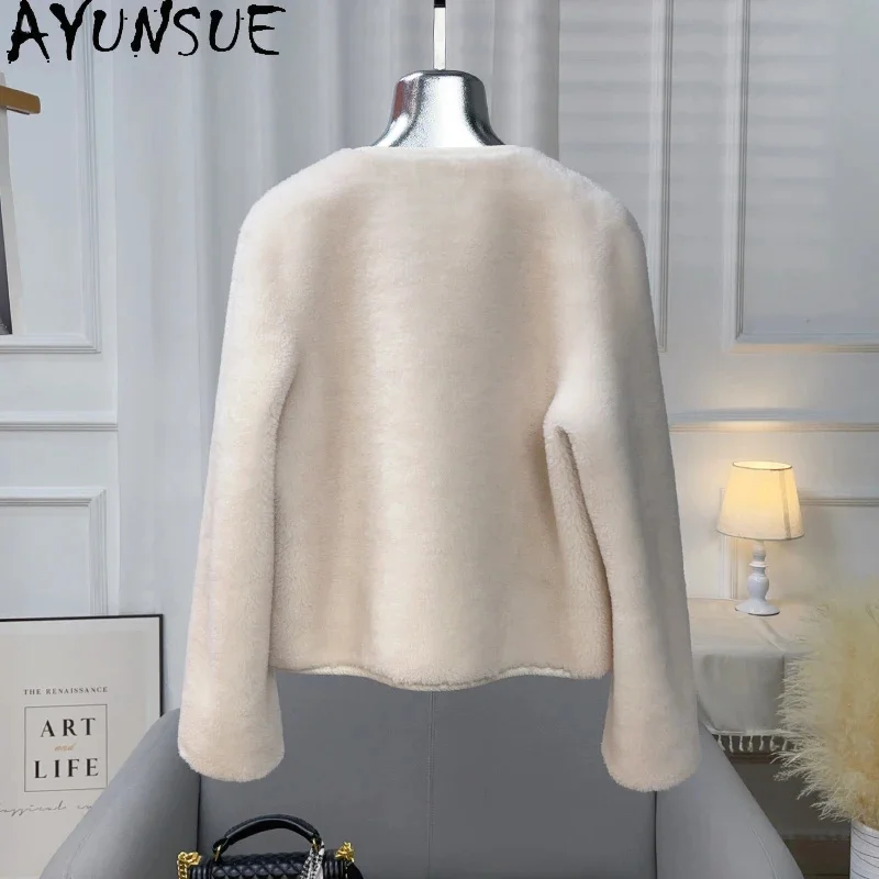 AYUNSUE-Veste Courte en Pure Laine pour Femme, Manteau de Tonte de Mouton, Col Rond, Fourrure Combinée, Bouton Corne, Automne Hiver 100%, 2024