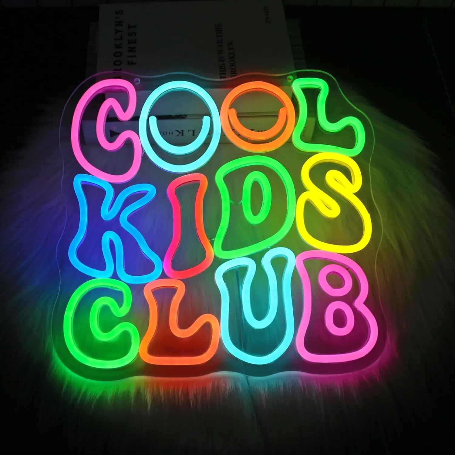 لافتة نيون رائعة لنادي الأطفال للجدار، ضوء ليلي LED يعمل بمنفذ USB لغرفة النوم وغرفة الألعاب، هدية فريدة لديكور المنزل للمراهقين