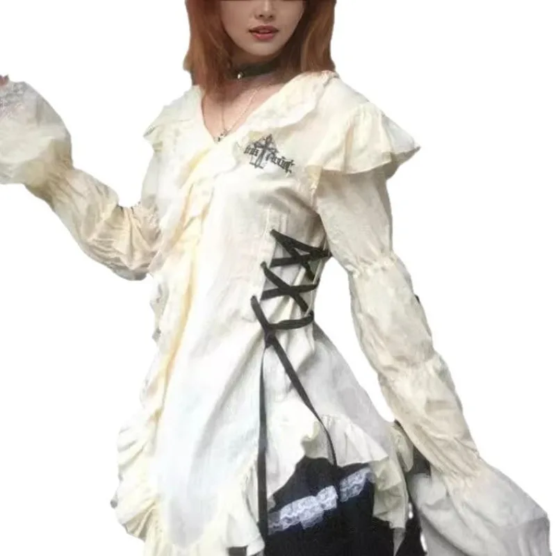 

2025 Новые японские винтажные кружевные рубашки женские готические эстетические бандажные блузки Harajuku Y2k Punk Fairycore 2000-х годов Лолита топы с v-образным вырезом