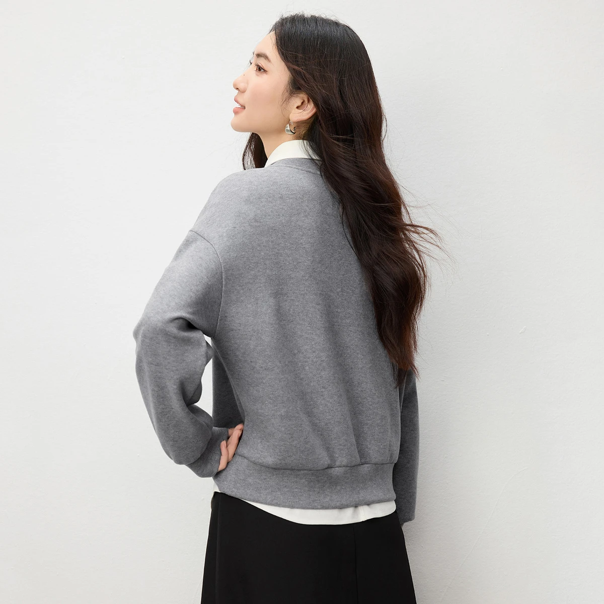 SENTUBILA Knitted Sweatshirts for Woman 2025 Autumn Winter O Neck Loose Pullovers Casual Letter Embroidered Sweaters 153AC3453