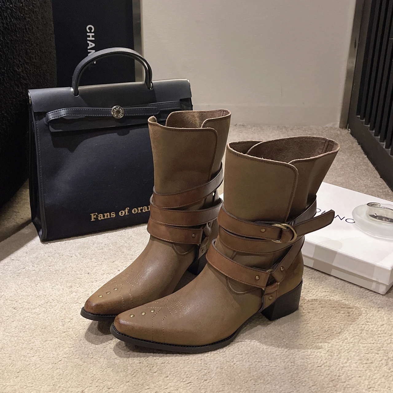 

New Style Fashion Women's Winter Pointed Toe Western Ankle Boots Women Square Heels Goth Short Booties Buckle Strap Casual Shoes