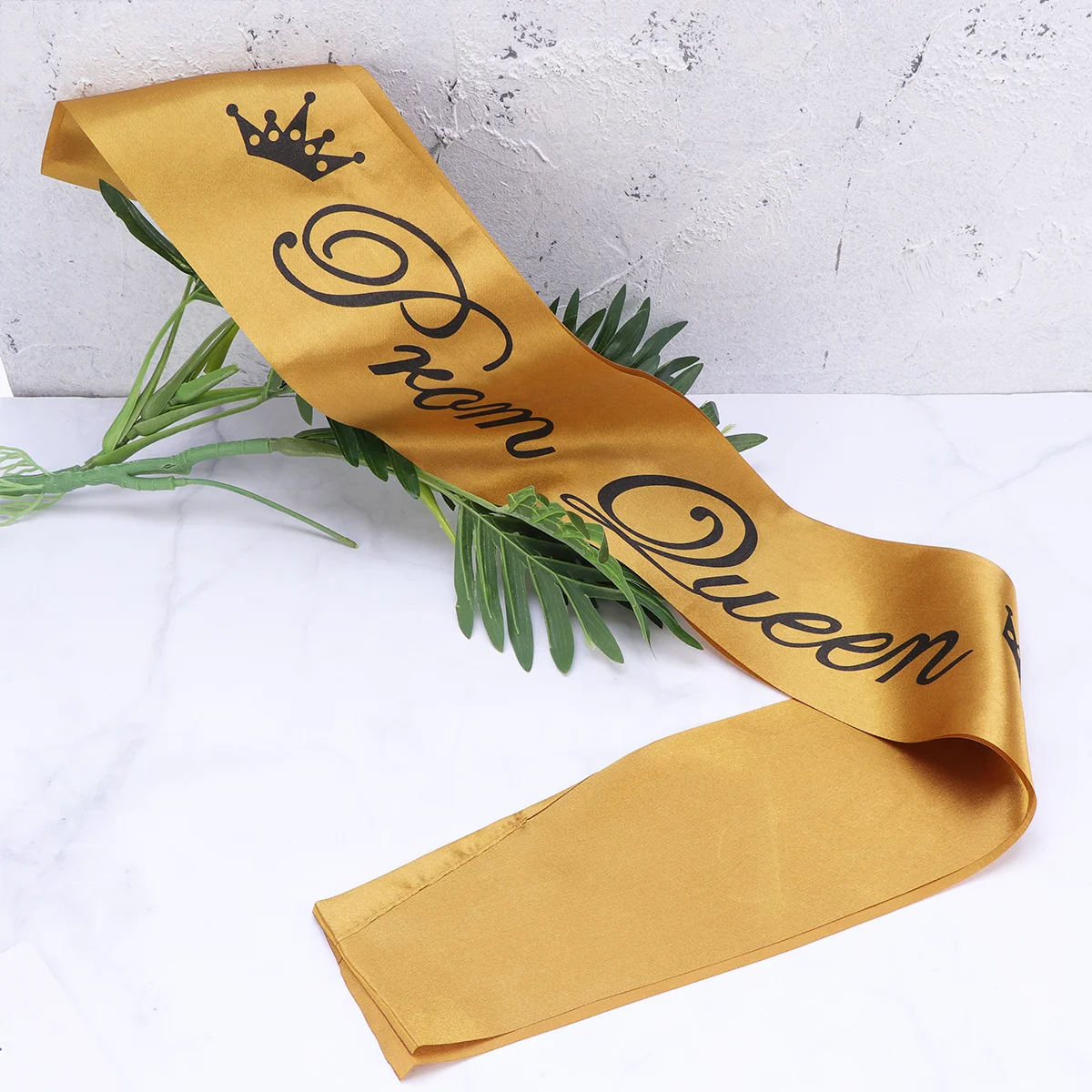

2pcs Etiquette Shoulder Strap Golden Ribbon Prom King Queen Party Accessories Graduation Ball Decorations Handheld Photo Props
