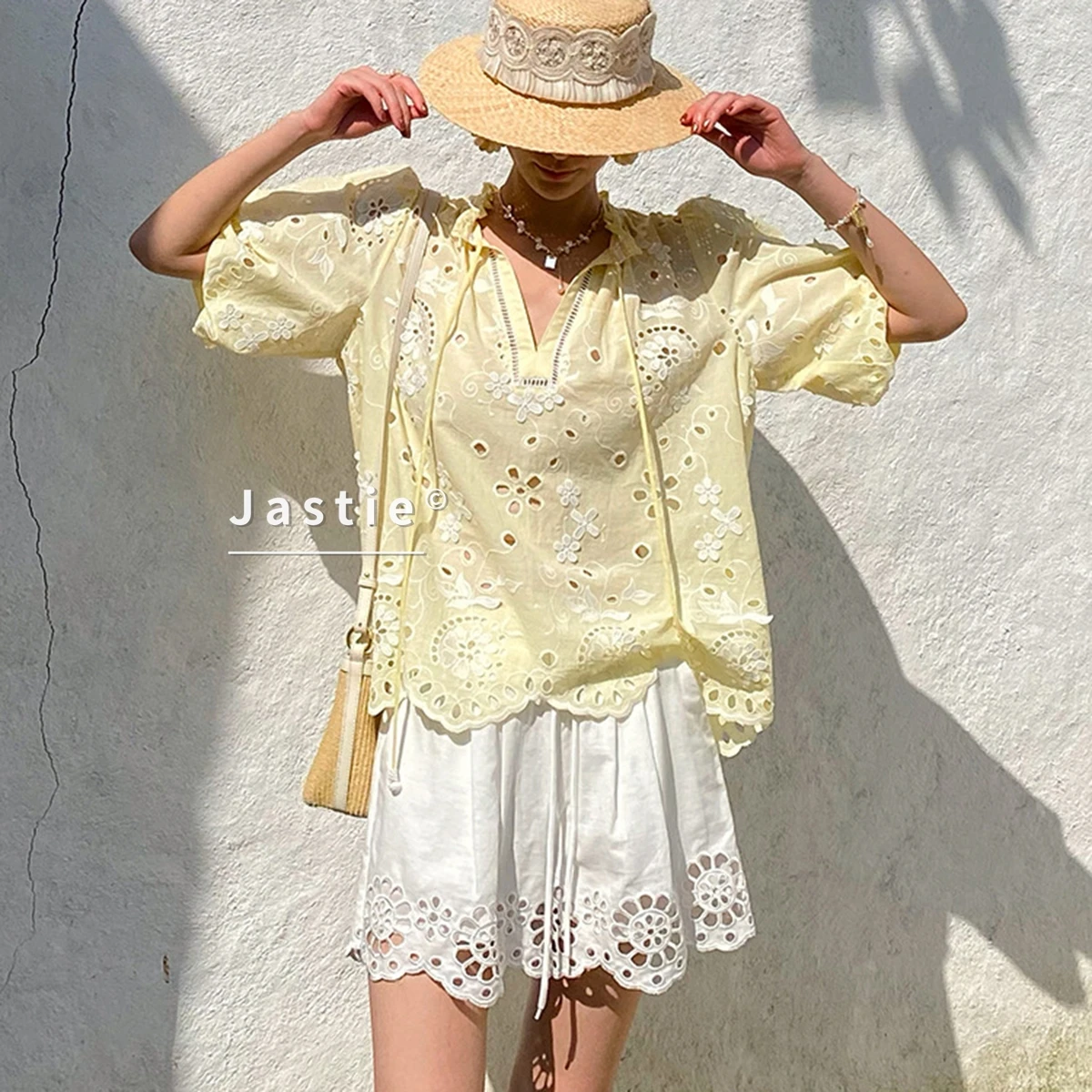 Blus Bordir Lubang-lubang Kuni - Embroidery Eyelet ulasan dan harga