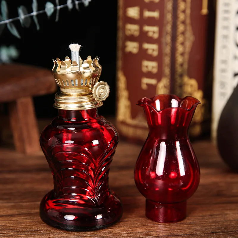 Retro Vintage Kerosinlampe Kerzenständer Ornamente Winddichte Glasklare Öllampen mit Glasabdeckung Kammer Dekorative Beleuchtung