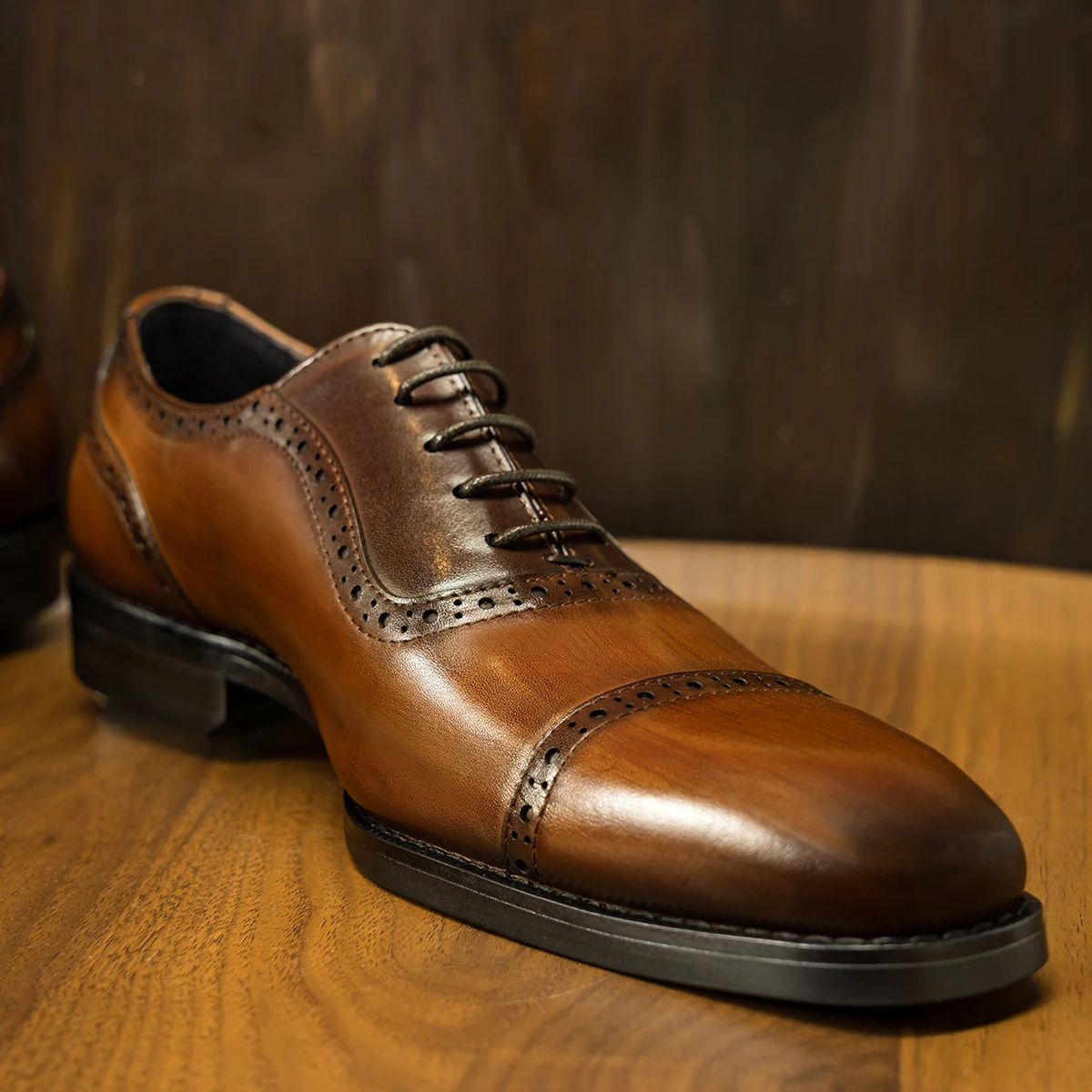 2024 Hanmce Oxford Shoes Fashion Genuine Leather Breathable Patent  Shoes For Men