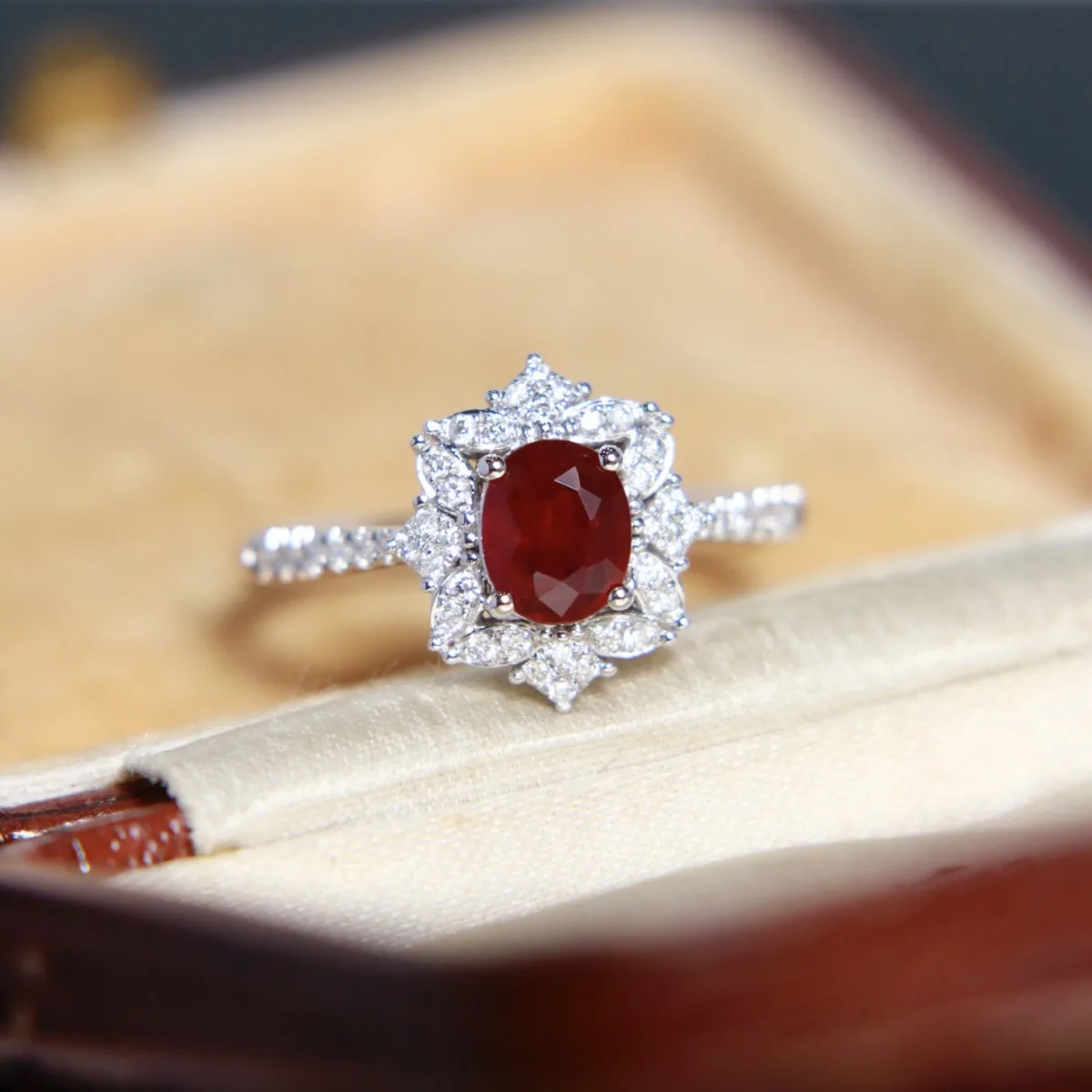 

Luxury High Fine Jewelry 925 Silver 1ct Lab-grown Ruby Ring For Women Mozambican Vivid Red Gemstone Party Wedding Bridal Rings