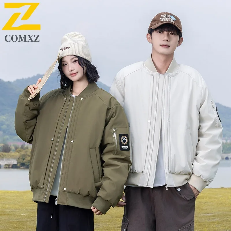 COMXZ الرجال شتاء جديد كبير الحجم أسفل سترة زوجين البيسبول نمط جديد المعايير الوطنية 85% الأبيض بطة أسفل مقنعين بدلة الطيران