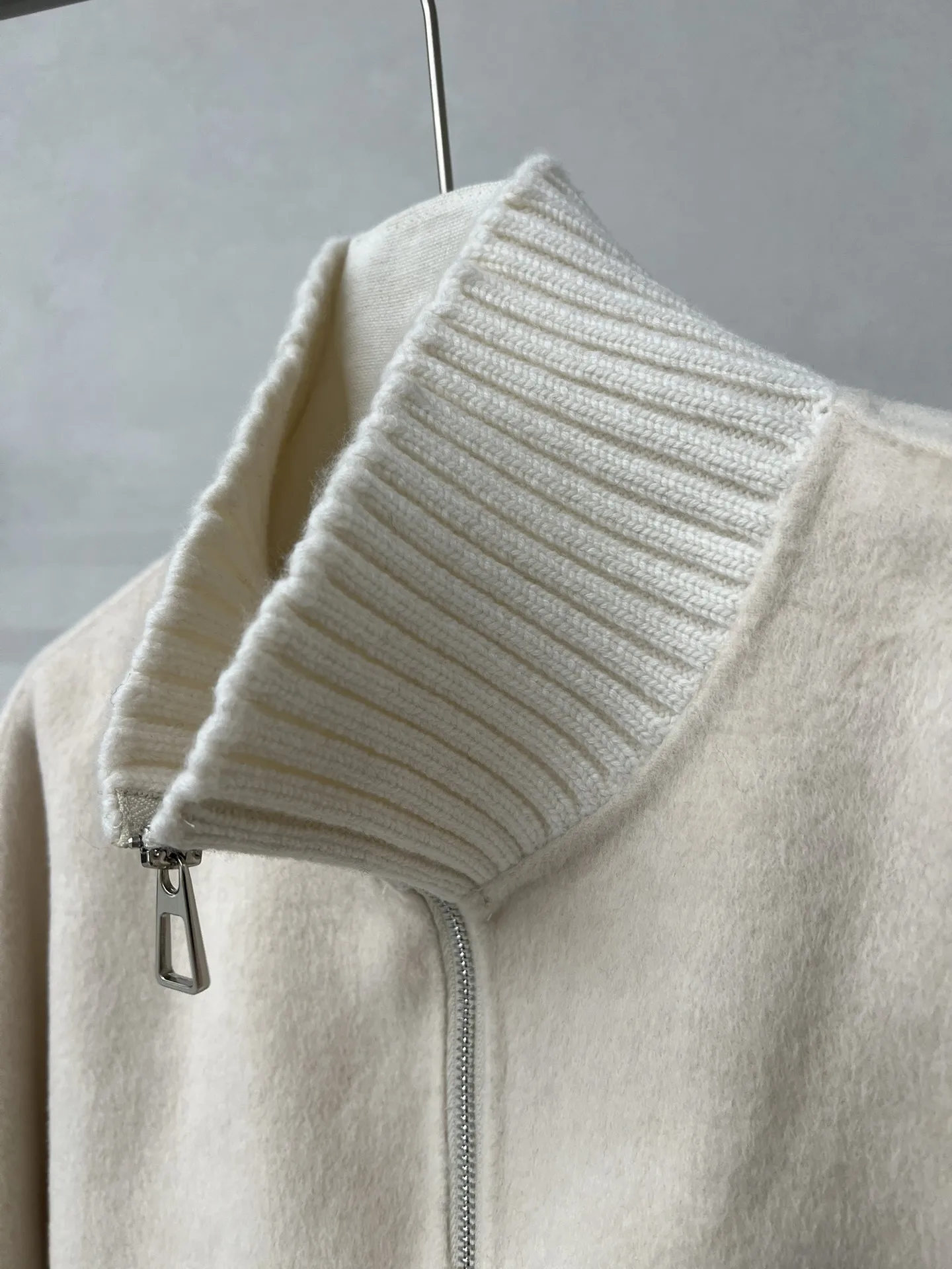 وصل حديثًا لخريف وشتاء 2025 سترة قصيرة مخصصة مزدوجة الوجه من الكشمير والصوف