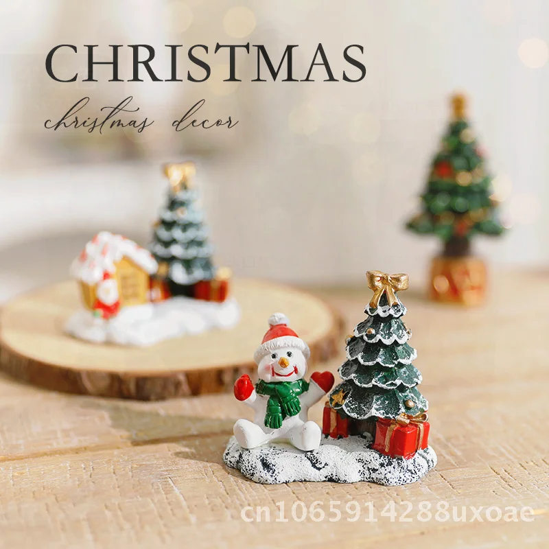 

Resin Christmas Tree Ornaments Miniature Christmas Scene Layout Decorations including Old Man Snowman Elk - Desktop 6CM