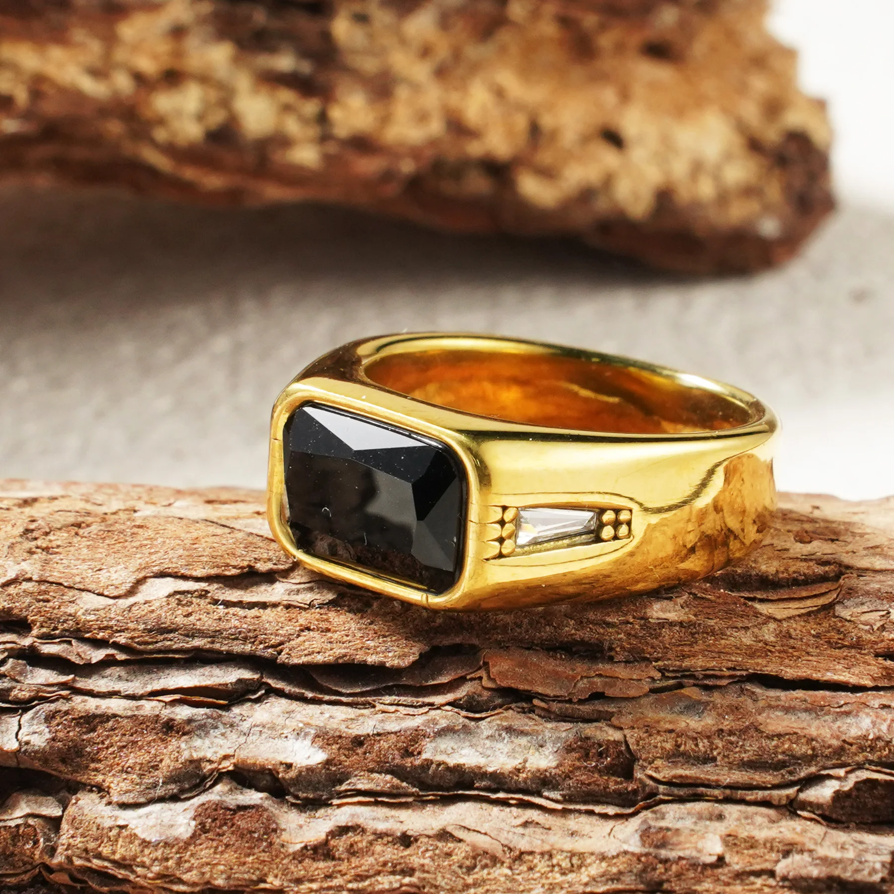 Vintage 18K Vergoldeter Siegelring, 316L Edelstahl, Farbiger Zirkon Statement-Ring für Männer/Frauen, Retro Edelstein-Band – Detail 5