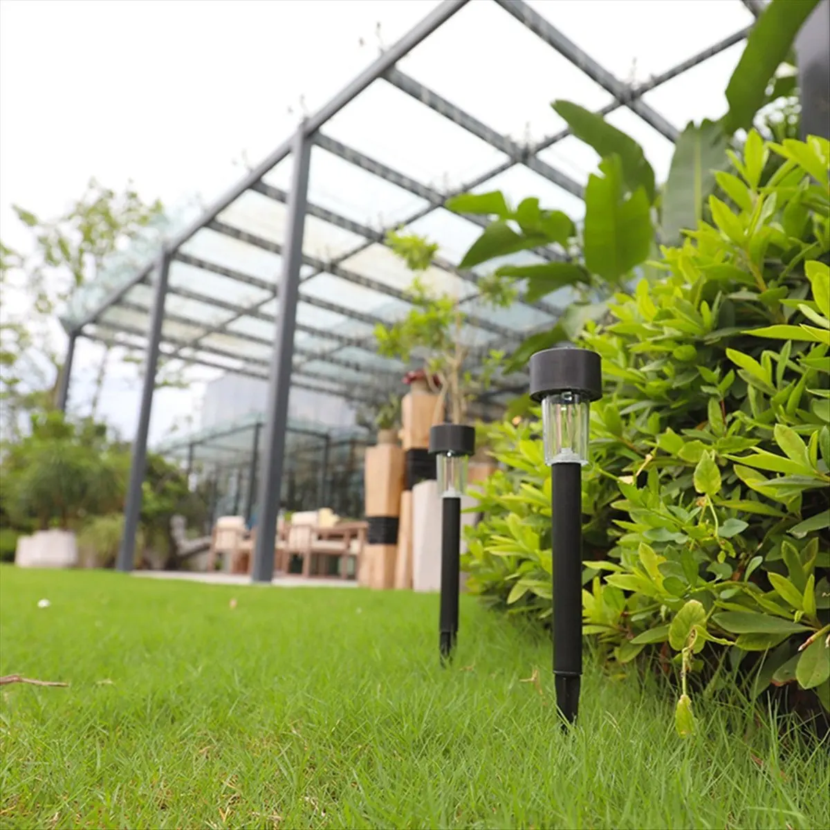 

Солнечные светильники CLOS White для газонов, уличные садовые светильники, бытовые солнечные уличные светильники и т.д.