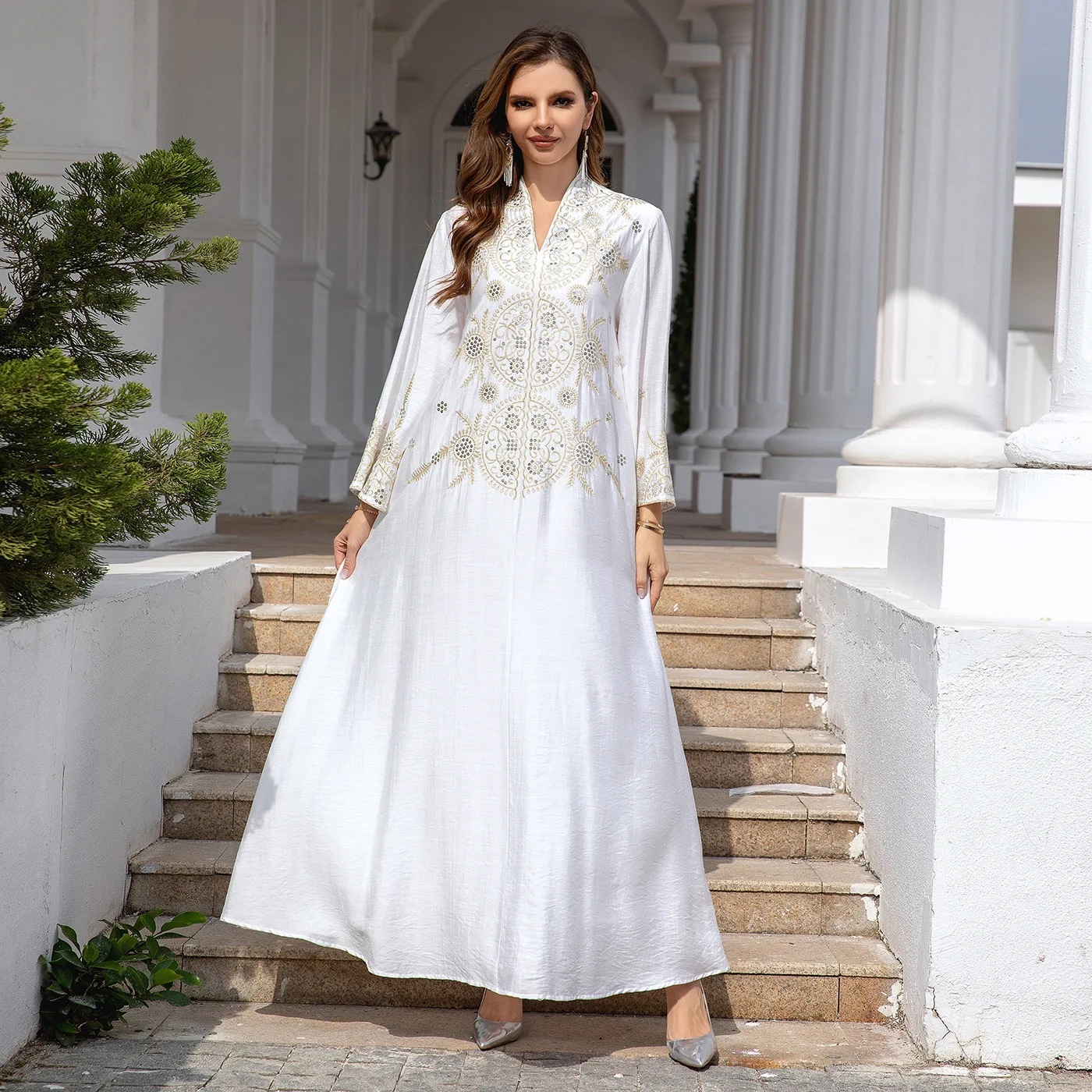 Ramadan Fashion Beads Abayas for Women Muslim Femme Musulmane Jalabiya Eid Djellaba Caftan Marocain Abaya Dubai Kaftan Gown Robe