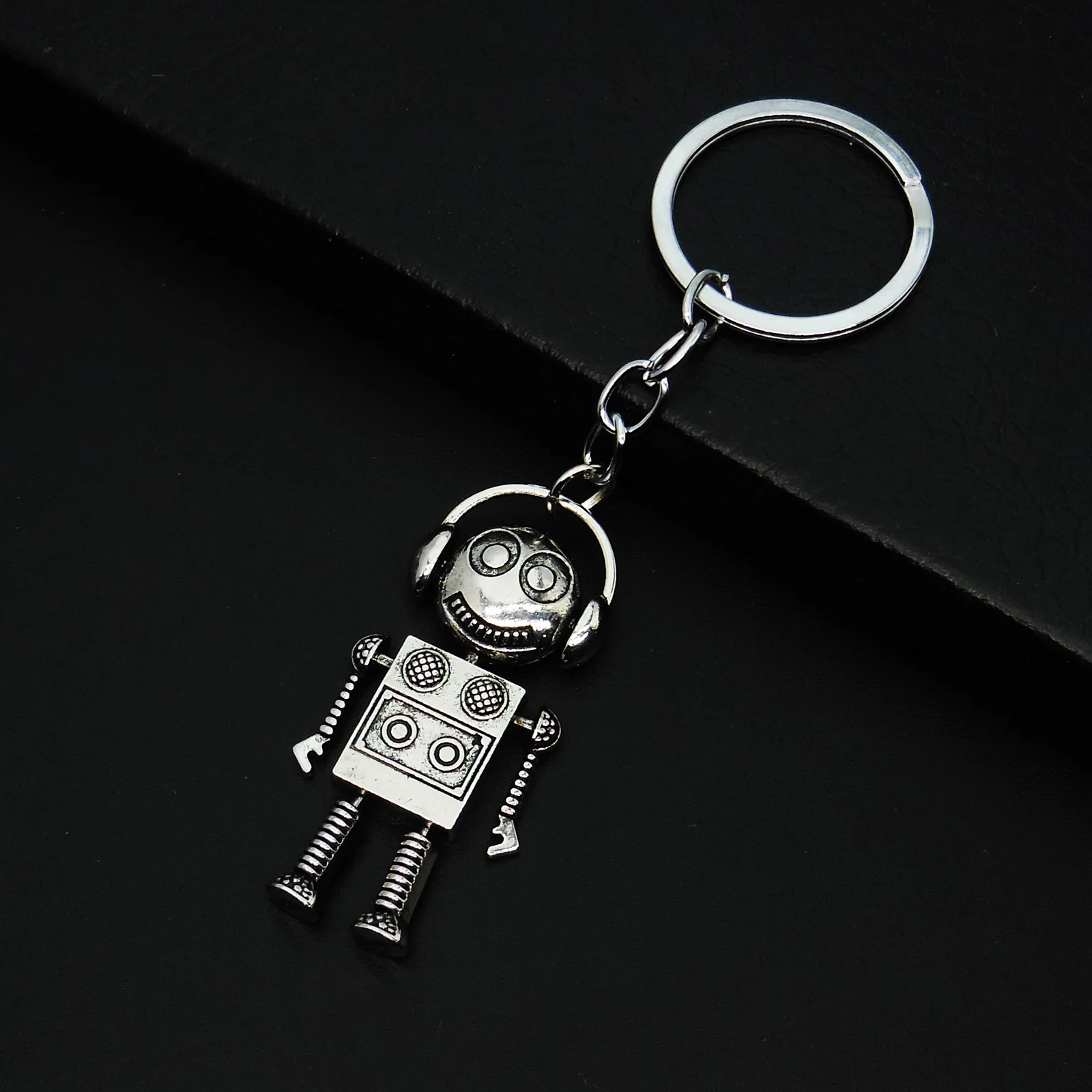 headphone keychain Animal Robot Key Chain Brass Decor Women Keychain Bag Pendant Charm Creative Key Ring Lovers Best Gift Jewelr