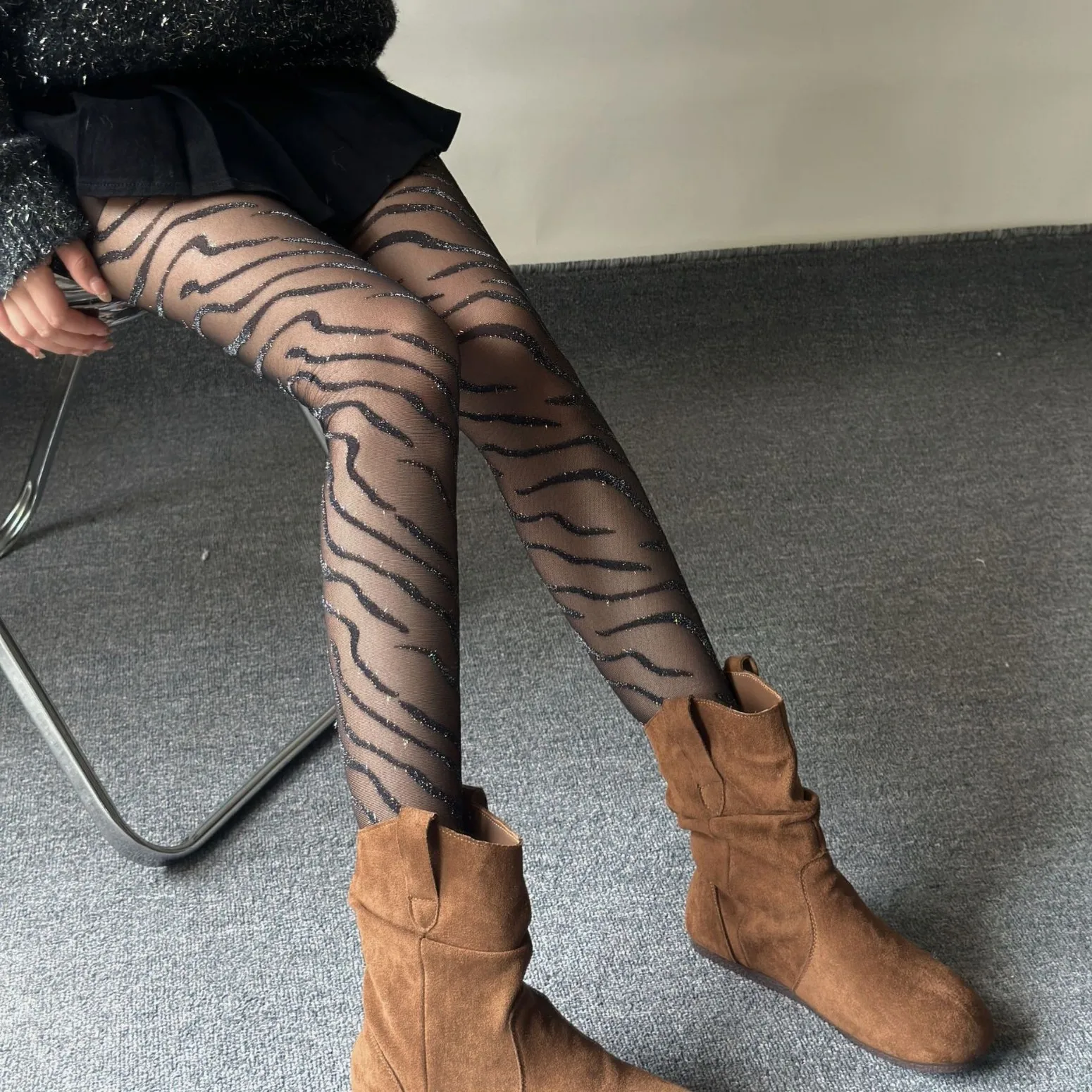 

Chic Hottie Zebra Print Pantyhose Sexy Black Elastic Show Slimming Shiny Silver Wire Wild Tights