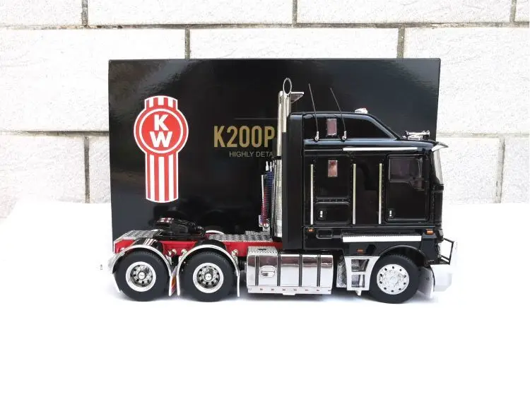 

Exclusive K200 Prime Mover Truck Black 1/32 Scale DieCast New in Original Box