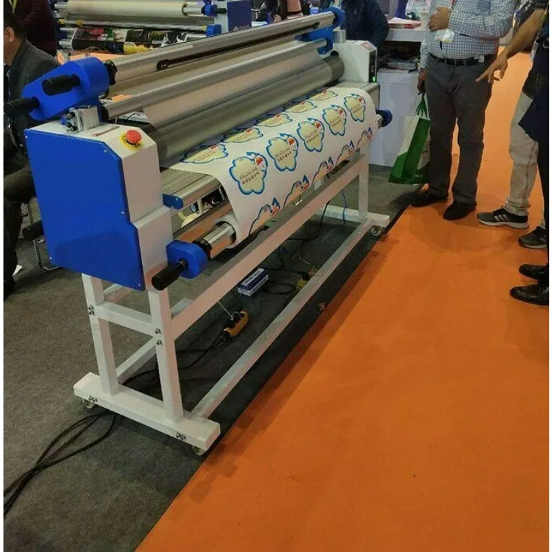 1.6-meter Fully Automatic Lamination Machine  1680A Low-temperature Cold Lamination Machine  Suitable for PVC and Vinyl Rolls