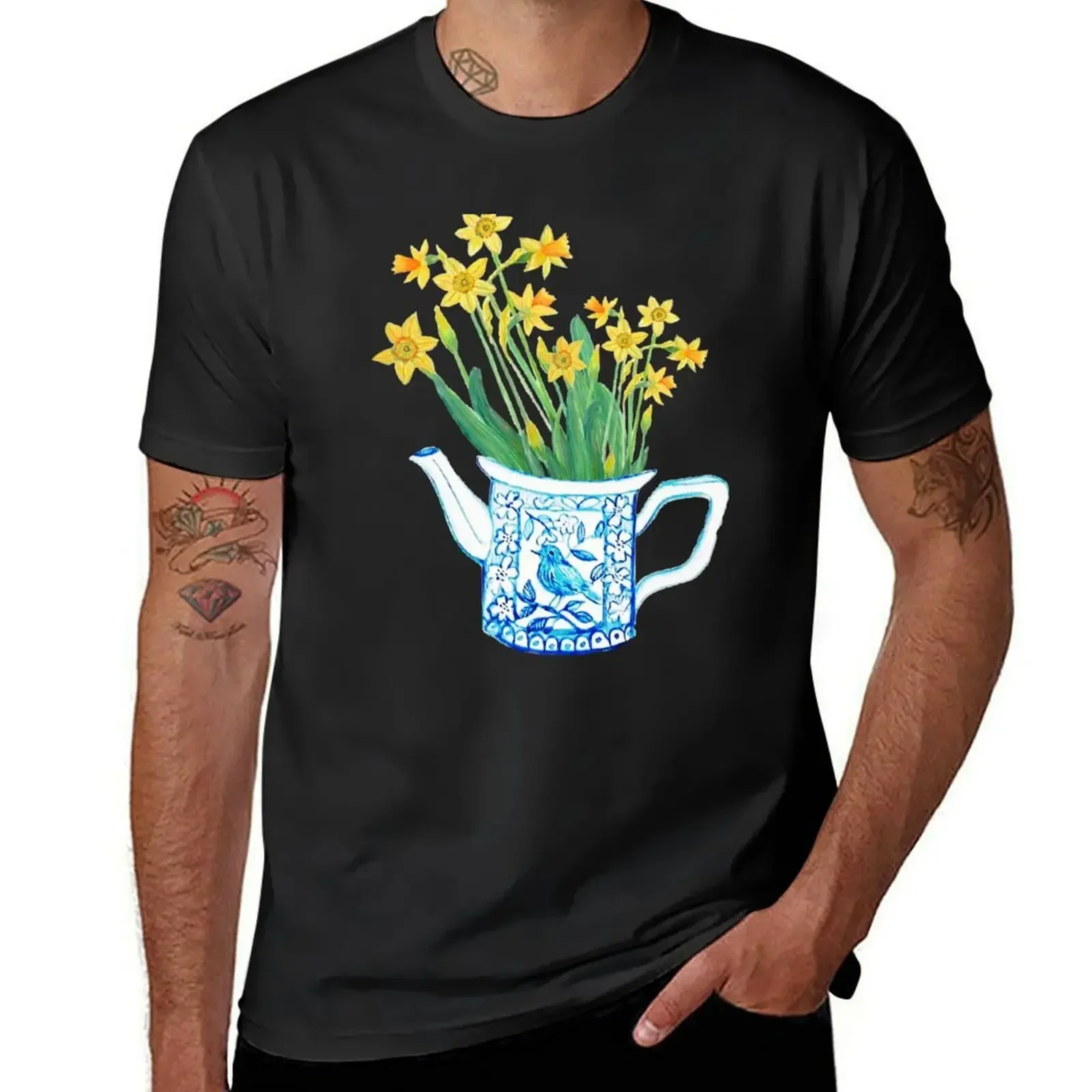 Daffodil watercolor in blue and white teapot T-Shirt quick-drying designer shirts mens clothes