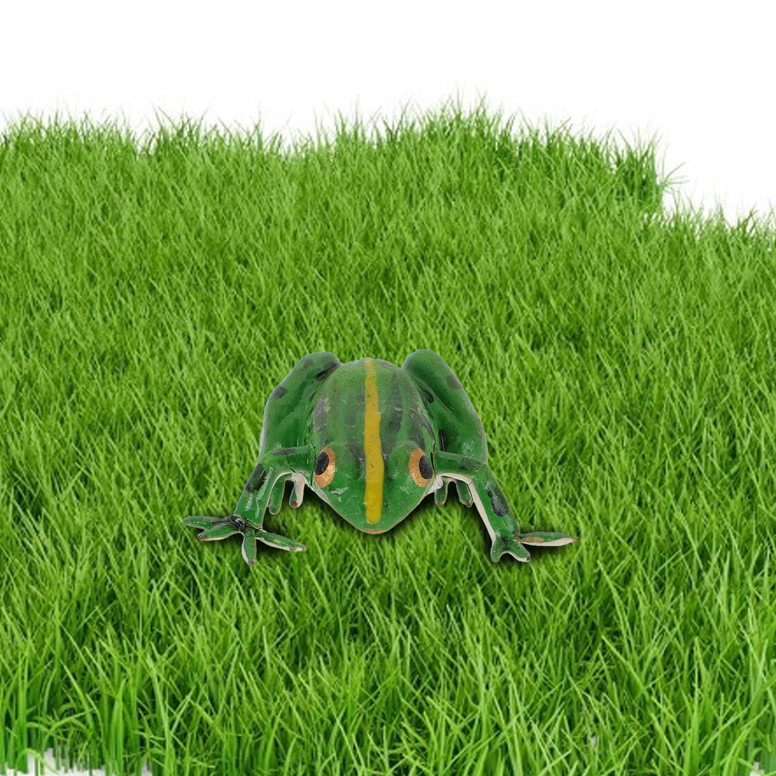 

Frog Statue Realistic Design Lifelike Garden Decorations Versatile Placement Balcony Patio Lawn Tiny Frogs Green Figurines