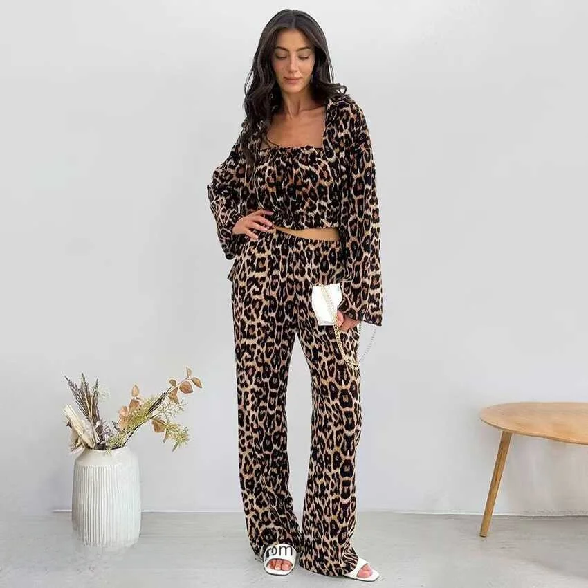 

Ночная рубашка и брюки с леопардовым принтом, комплект футболки, женская одежда, повседневная осенняя длинная свеч, удобная домашняя одежда