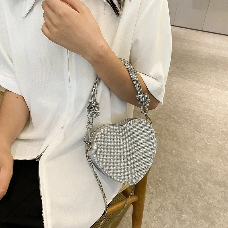 

2025 New Women's Luxury Retro Dinner Bag - Diamond-Embedded Love Design, Euro-American Fashion,Crossbody, Stylish for Parties