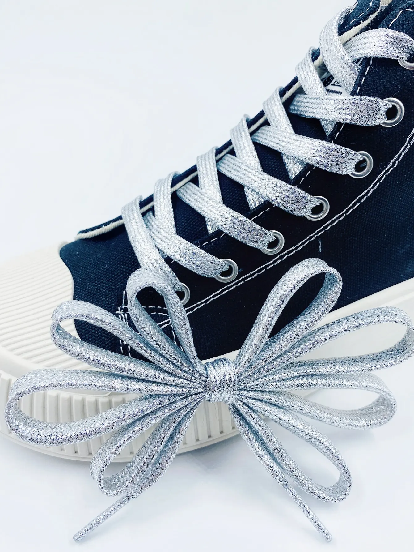 Silver metal glitter gold wire canvas shoes board shoes Korean version of all performance flat shoelaces