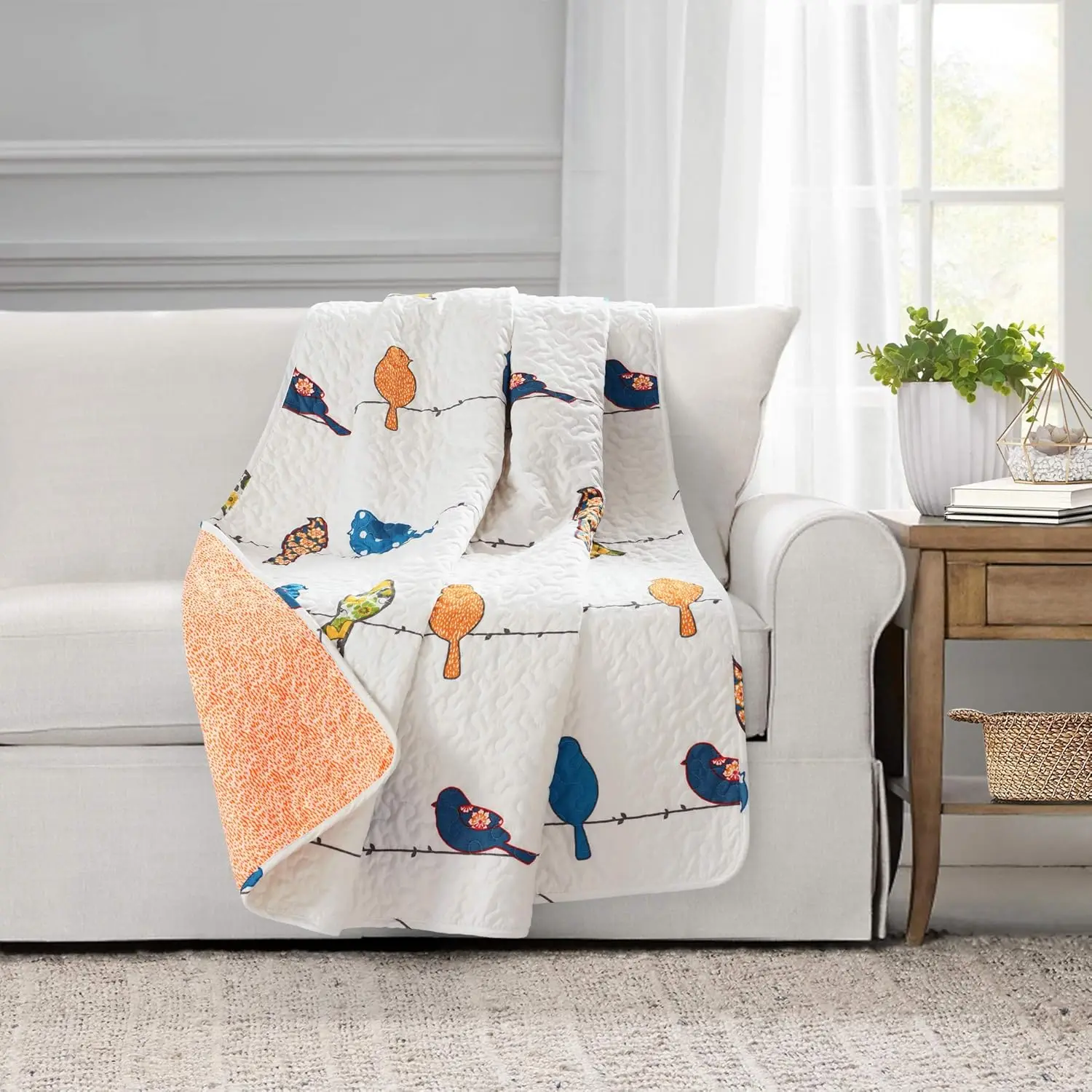 

Двустороннее одеяло Rowley Birds, 50 дюймов Ш X 60 дюймов Д, разноцветный цветочный принт птиц — химерная и игривая стеганая птица