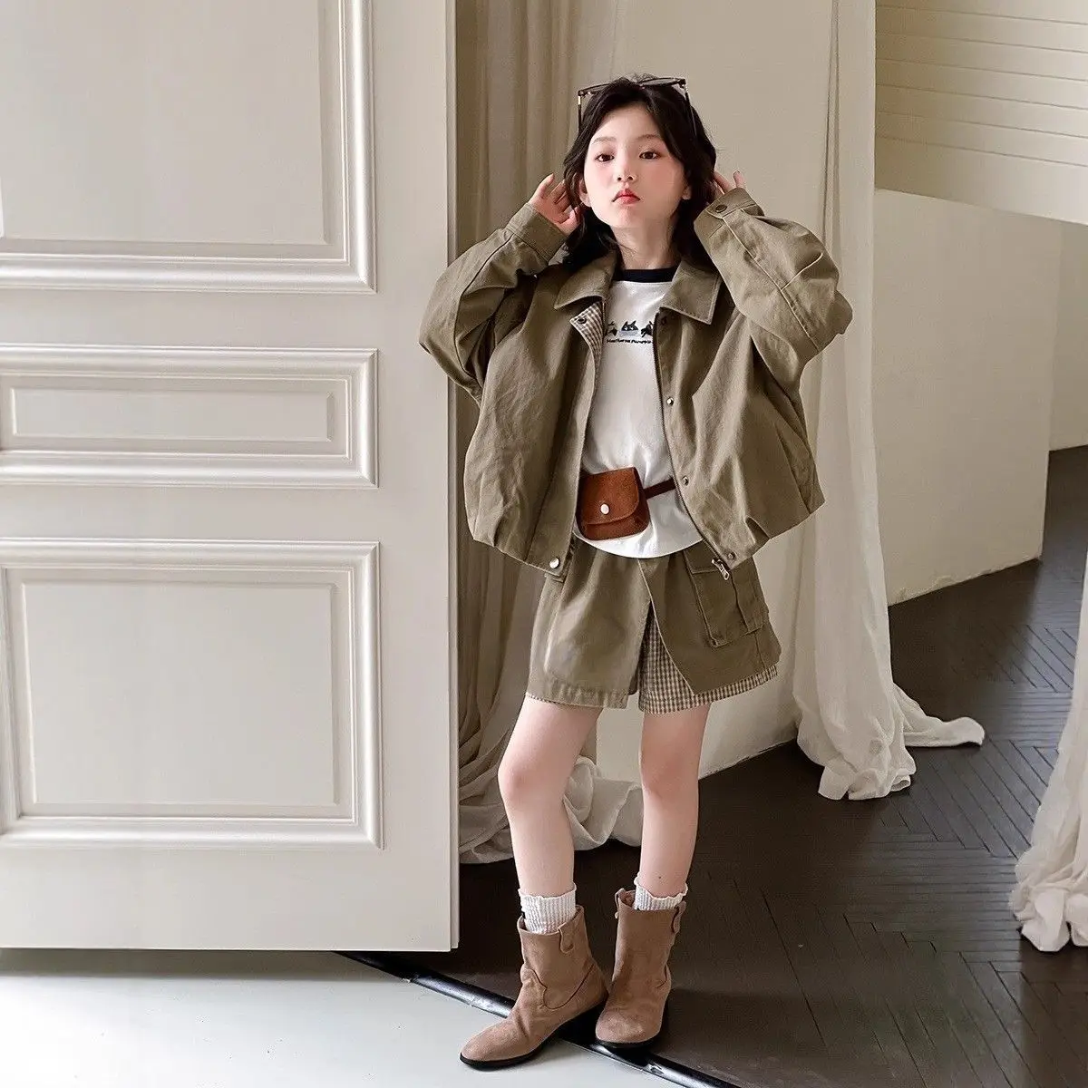 بدلة الفتيات 2025 الخريف ملابس الأطفال الجديدة الكورية نمط فتاة طفل معطف الموضة كاذبة اثنين تنورة قصيرة مجموعتين عادية بسيطة #1