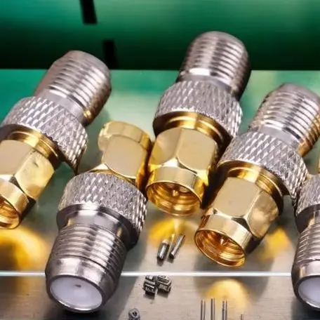 Twin Bundle of SMA Male Flip to F Female Copper RF Converter Smaj/FK SMA Interior Thread Interior Needle to F Outer Thread Inn