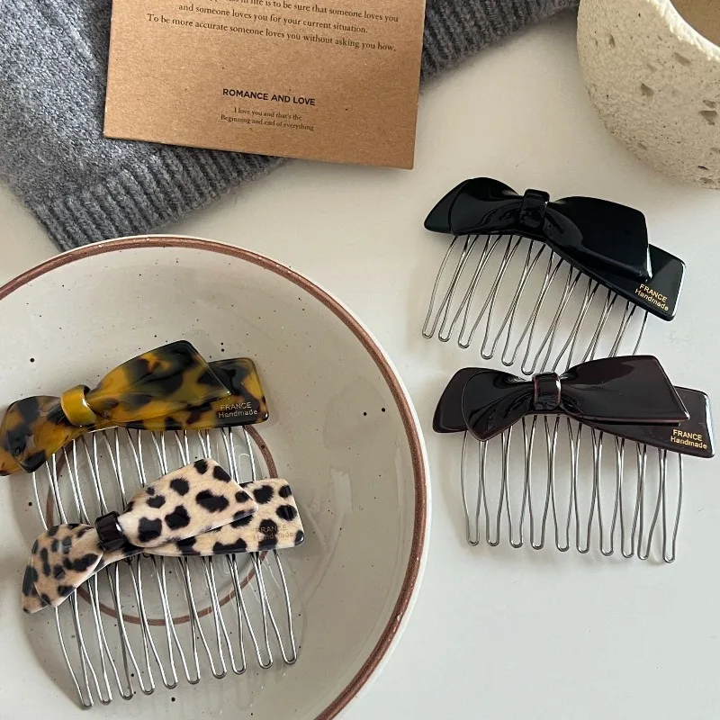 

Заколка для волос с леопардовым принтом и бантом из ацетата, с металлическими зубцами, для фиксации челки и мелких прядей, нескользящая, женские аксессуары для волос